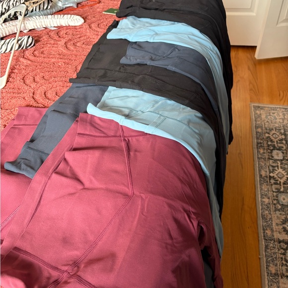 HALARA BBL Leggings L - 9 pairs - Picture 1 of 6